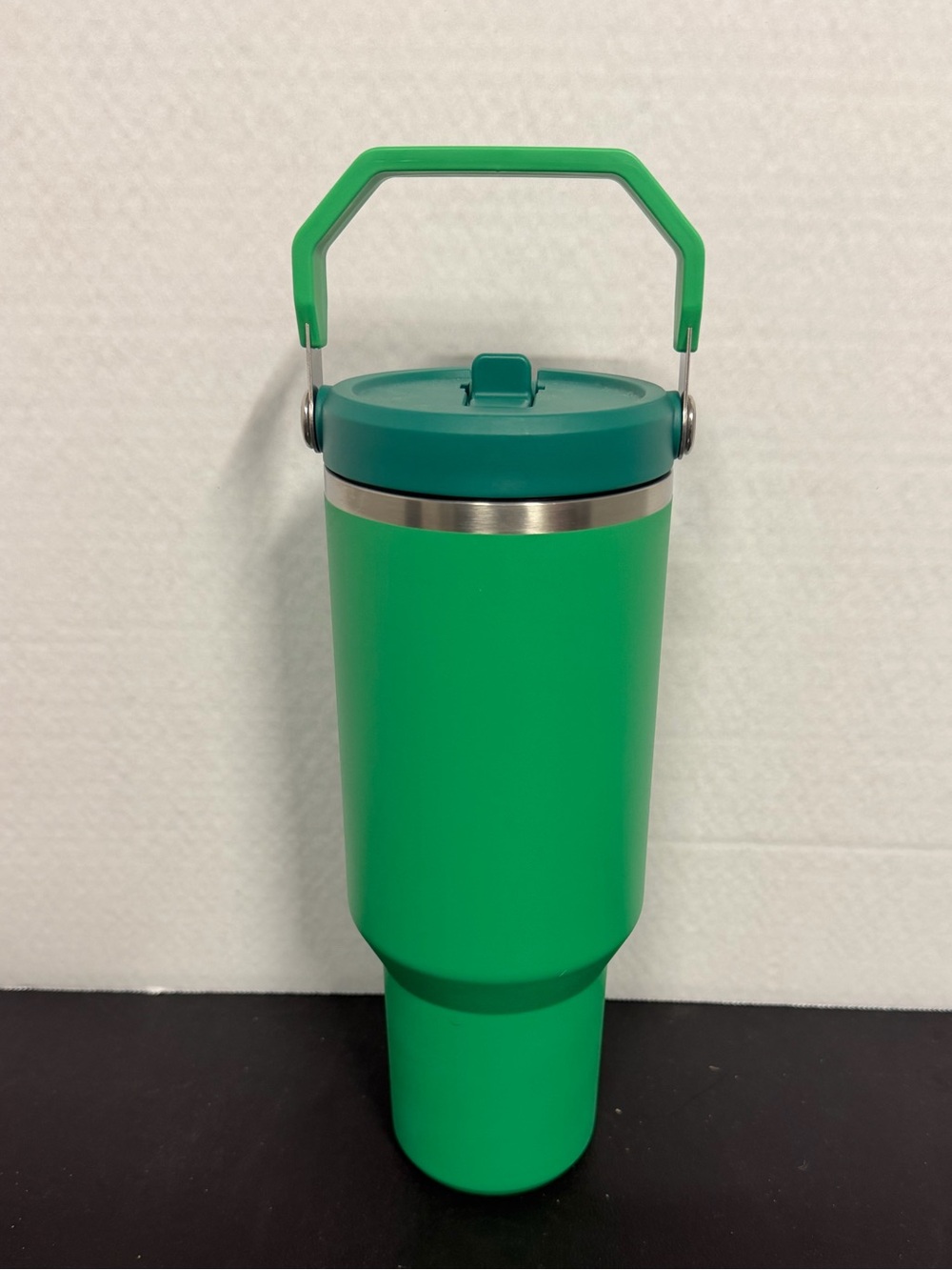 NWT Stanley 40 oz Tumbler Meadow Green Insulated Travel Cup - Picture 3 of 5